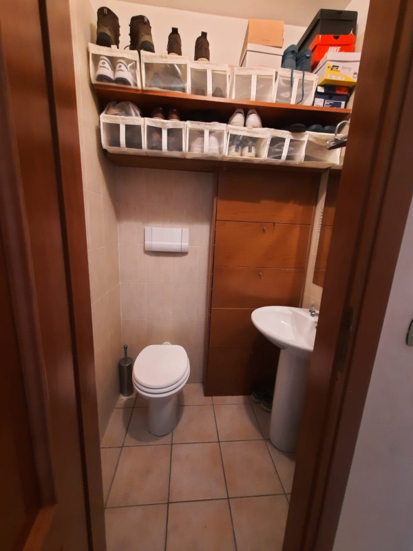 BAGNO INGRESO AL PIANO TERRA